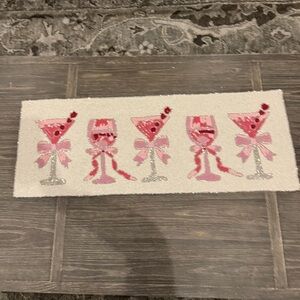 NWT Tahari Pink, Red, White and Silver Beaded Drink Martini Table Runner